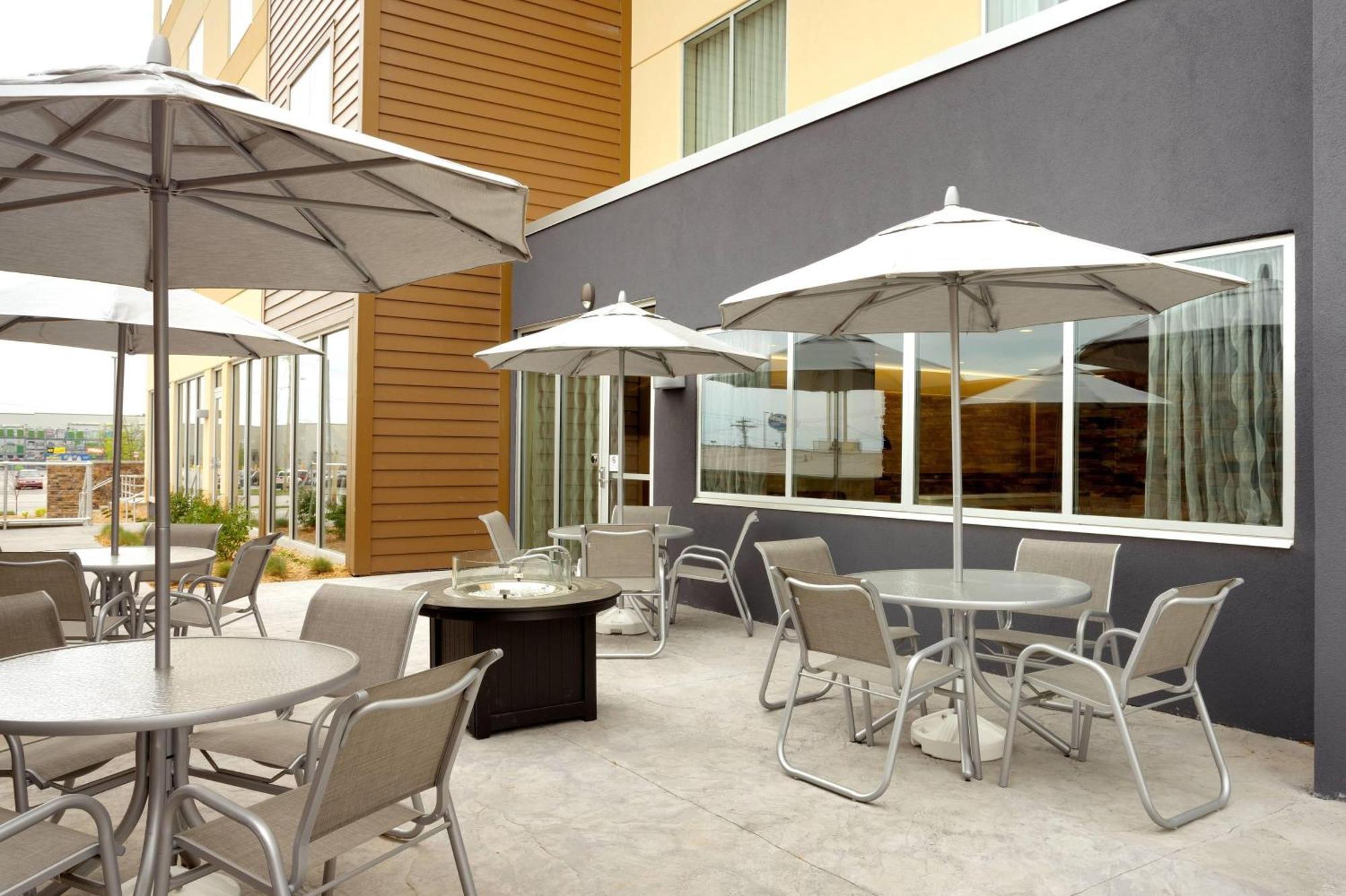 Fairfield Inn & Suites By Marriott Springfield North מראה חיצוני תמונה